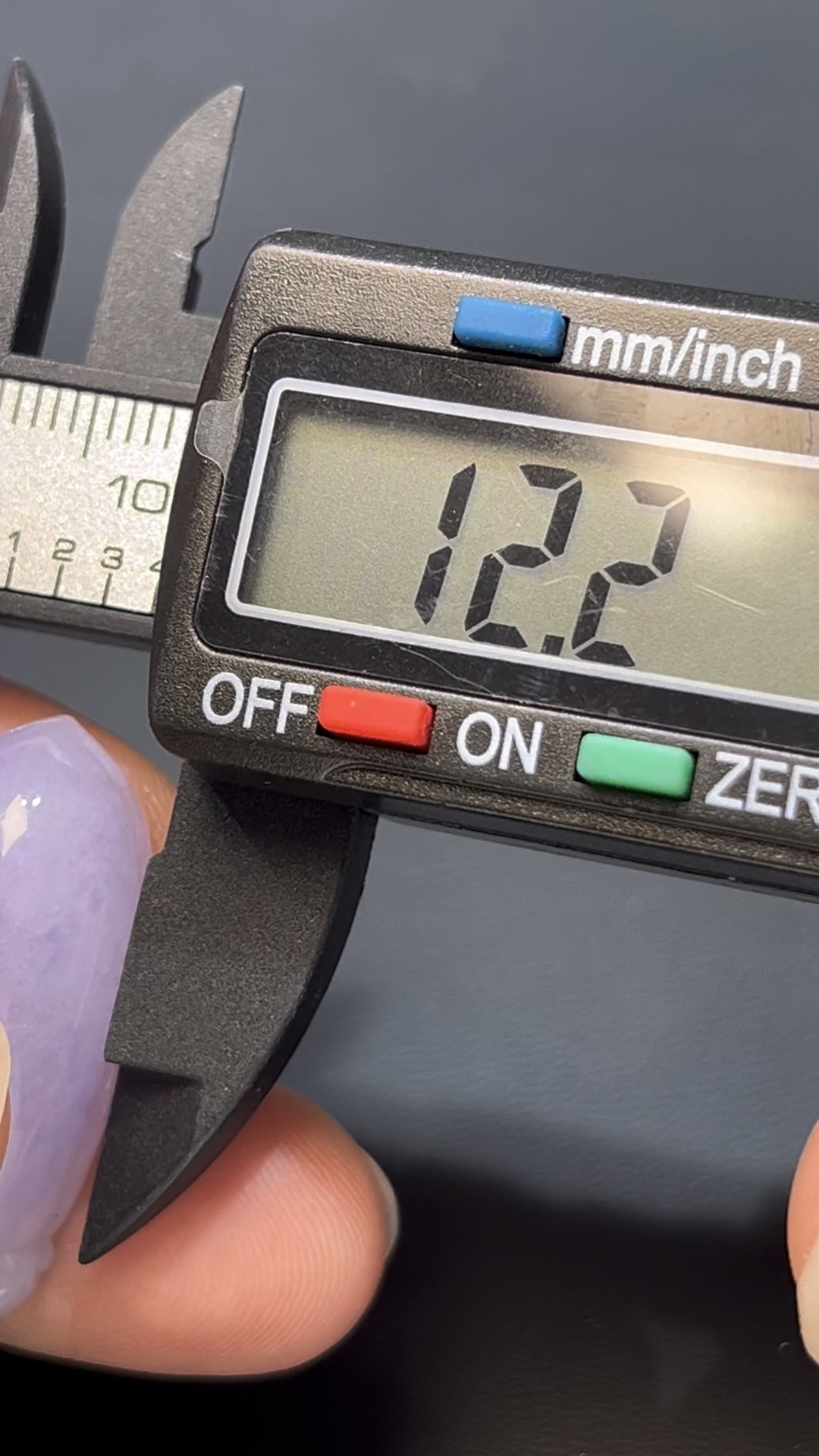 翡翠福瓜吊墜|紫羅蘭翡翠 × 18K黃金鑲嵌 × 福氣隨身 × 高雅精品推薦 #814 8 翡翠福瓜吊墜|紫羅蘭翡翠 × 18K黃金鑲嵌 × 福氣隨身 × 高雅精品推薦 #814 - Image 8