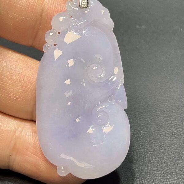 翡翠如意吊墜｜紫色翡翠 × 三足蟾雕刻 × 18K白金鑲嵌 × 如意吉祥精品推薦 #817