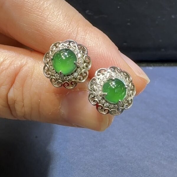 高綠翡翠蛋面耳環｜危地馬拉翡翠 × 蕾絲銀托 × 復古氣質推薦 #48504