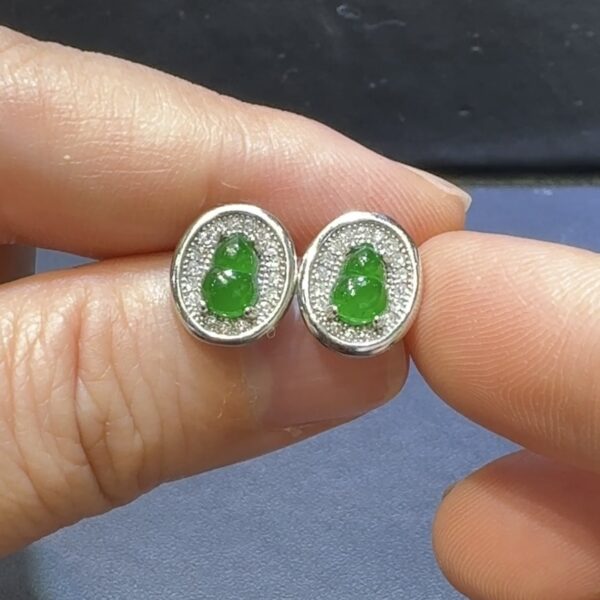 翡翠葫蘆耳環｜高綠危地馬拉翡翠 × 銀托碗形設計 × 水晶點綴 × 福氣時尚推薦 #48503