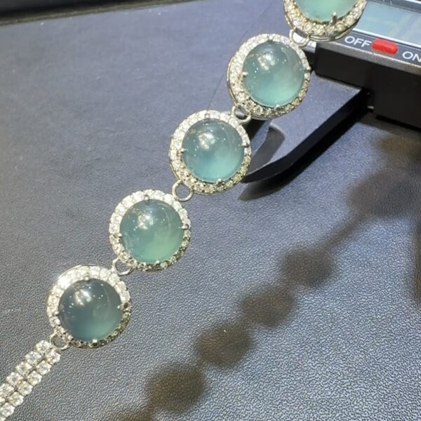 翡翠蛋面手串｜危地馬拉翡翠 × 淡藍色大粒蛋面 × 鋯石環繞 × 華麗推薦 編號148466