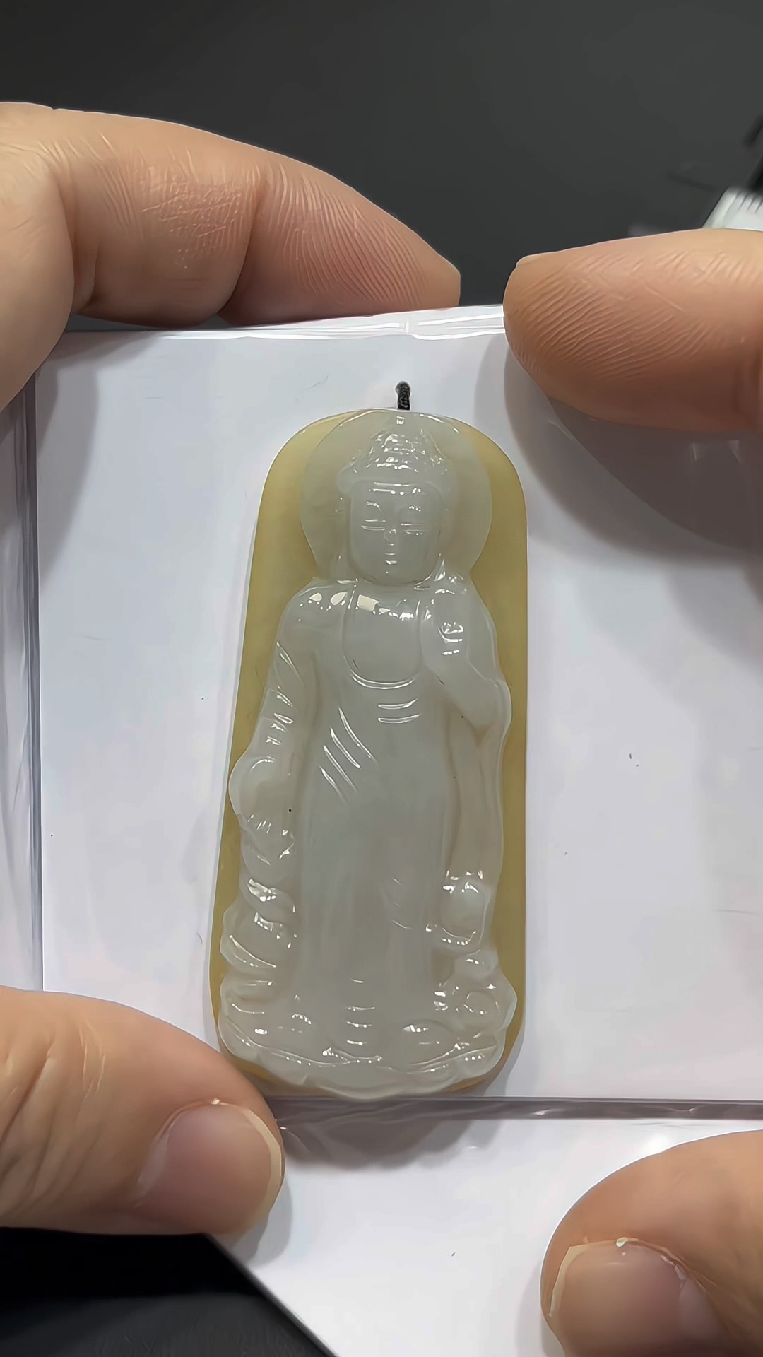 翡翠大日如來吊墜|緬甸翡翠 × 白玉正面 × 黃翡皮背部 × 莊嚴吉祥推薦 #823 7 翡翠大日如來吊墜|緬甸翡翠 × 白玉正面 × 黃翡皮背部 × 莊嚴吉祥推薦 #823 - Image 7