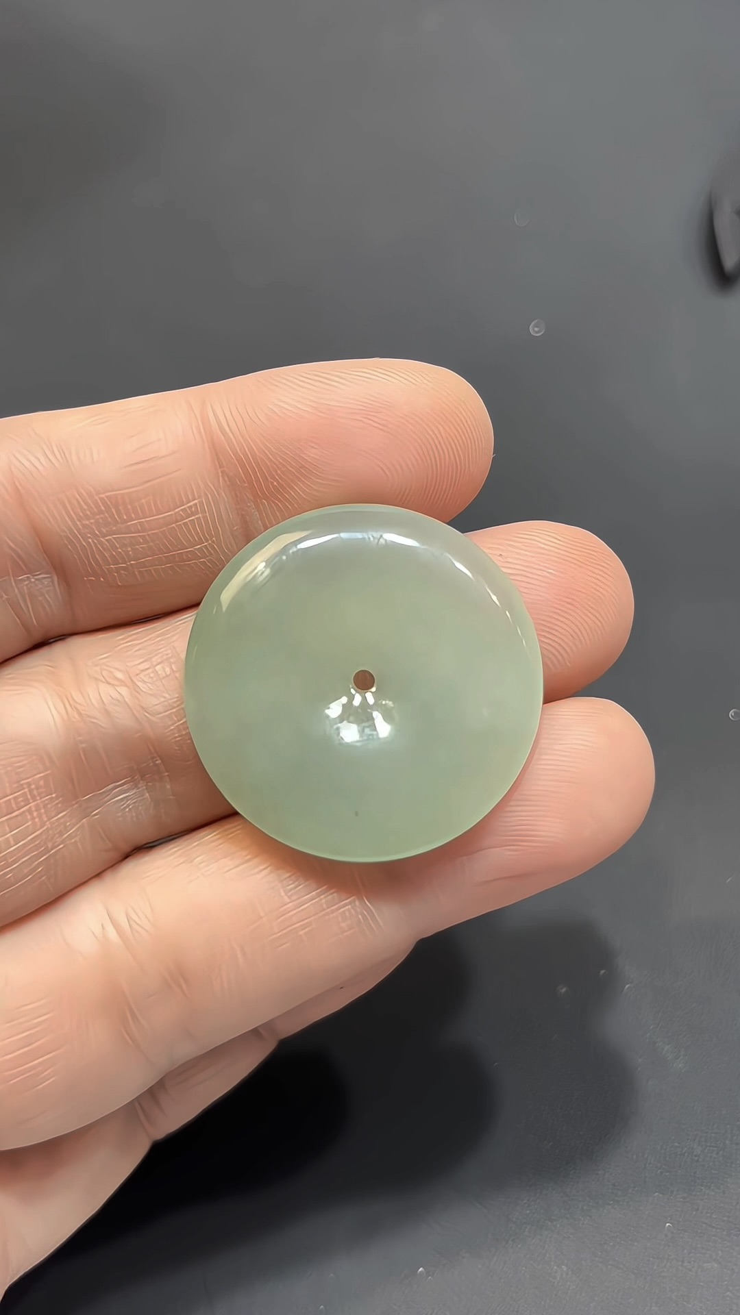 翡翠平安扣|緬甸翡翠 × 小件 × 淺綠色 × 種好細膩推薦 #827 1 翡翠平安扣|緬甸翡翠 × 小件 × 淺綠色 × 種好細膩推薦 #827