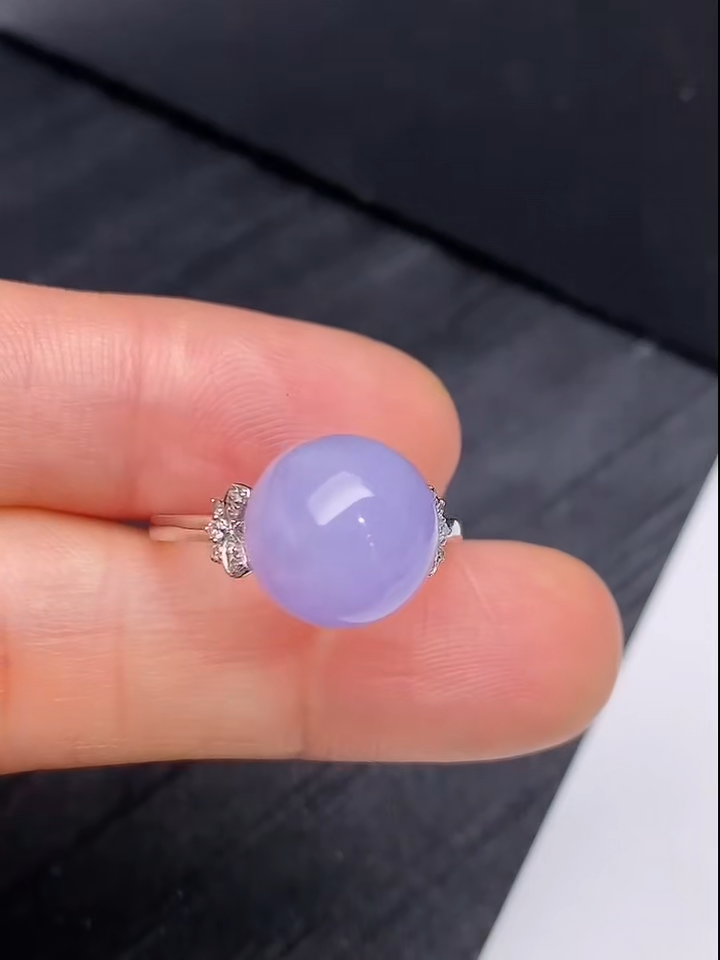 翡翠18K鑲嵌紫羅蘭圓形蛋面戒指|高貴典雅珠寶推薦 #846 5 翡翠18K鑲嵌紫羅蘭圓形蛋面戒指|高貴典雅珠寶推薦 #846 - Image 5