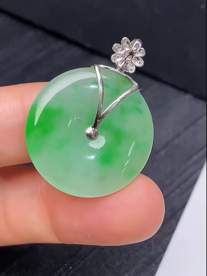 翡翠18K鑲鑽平安扣吊墜|守護平安吉祥 #850 6 翡翠18K鑲鑽平安扣吊墜|守護平安吉祥 #850 - Image 6