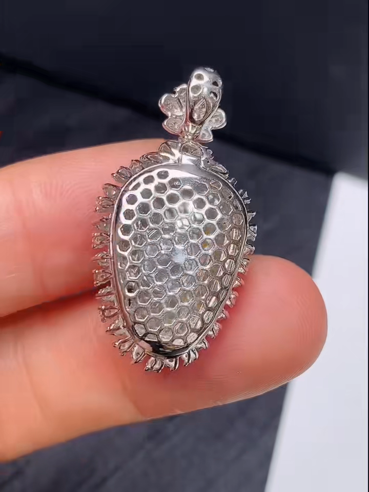 翡翠18K鑽石綠色樹葉吊墜|陽綠晶瑩生機盎然 #867 7 翡翠18K鑽石綠色樹葉吊墜|陽綠晶瑩生機盎然 #867 - Image 7