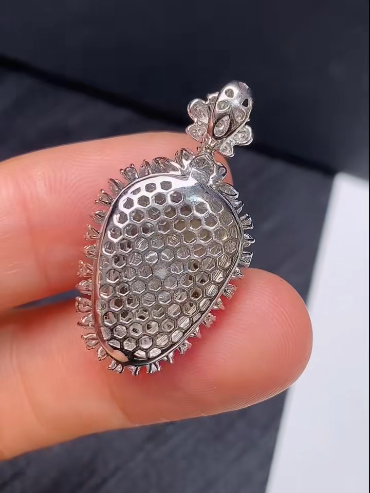 翡翠18K鑽石綠色樹葉吊墜|陽綠晶瑩生機盎然 #867 8 翡翠18K鑽石綠色樹葉吊墜|陽綠晶瑩生機盎然 #867 - Image 8