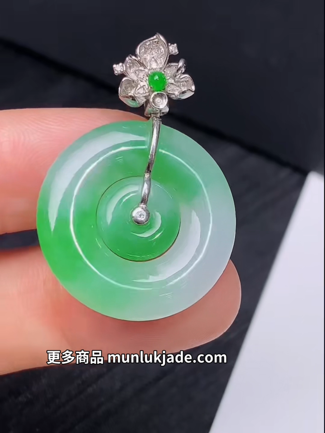 翡翠18K鑽石子母扣吊墜|親情守護圓滿相連 #869 6 翡翠18K鑽石子母扣吊墜|親情守護圓滿相連 #869 - Image 6
