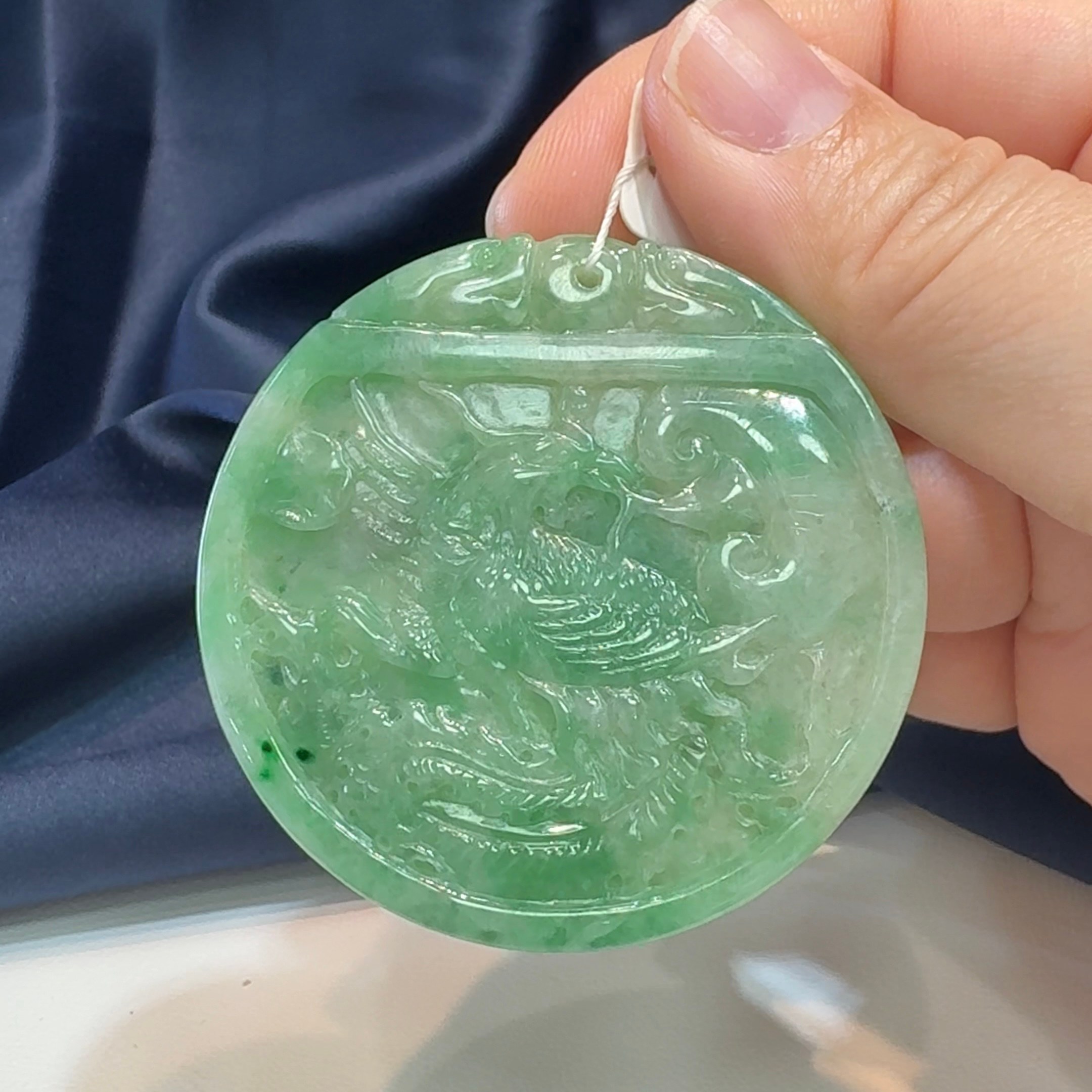 【滿綠翡翠鳳牌】天然緬甸A貨玉器吊墜(附香港翡翠證書)|滿祿翡翠 M42747 6 滿祿翡翠 - 天然緬甸A貨滿綠翡翠鳳牌吊墜 M42747
