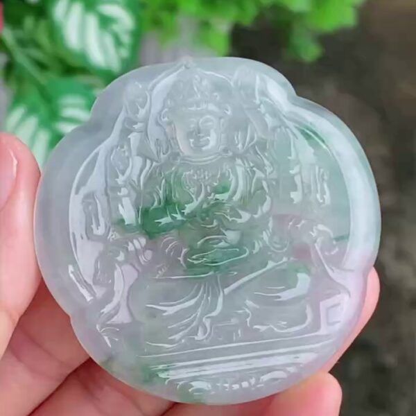 翡翠千手觀音吊墜 | 雕刻精美、千種守護
