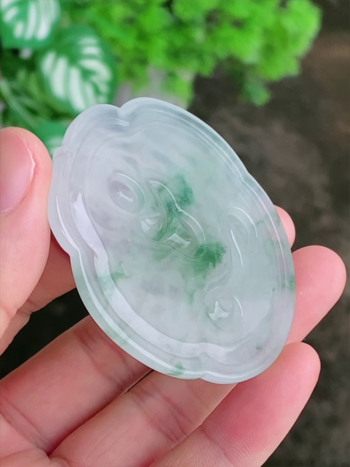 翡翠千手觀音吊墜 | 雕刻精美、千種守護 10 翡翠千手觀音吊墜 | 雕刻精美、千種守護 - Image 10