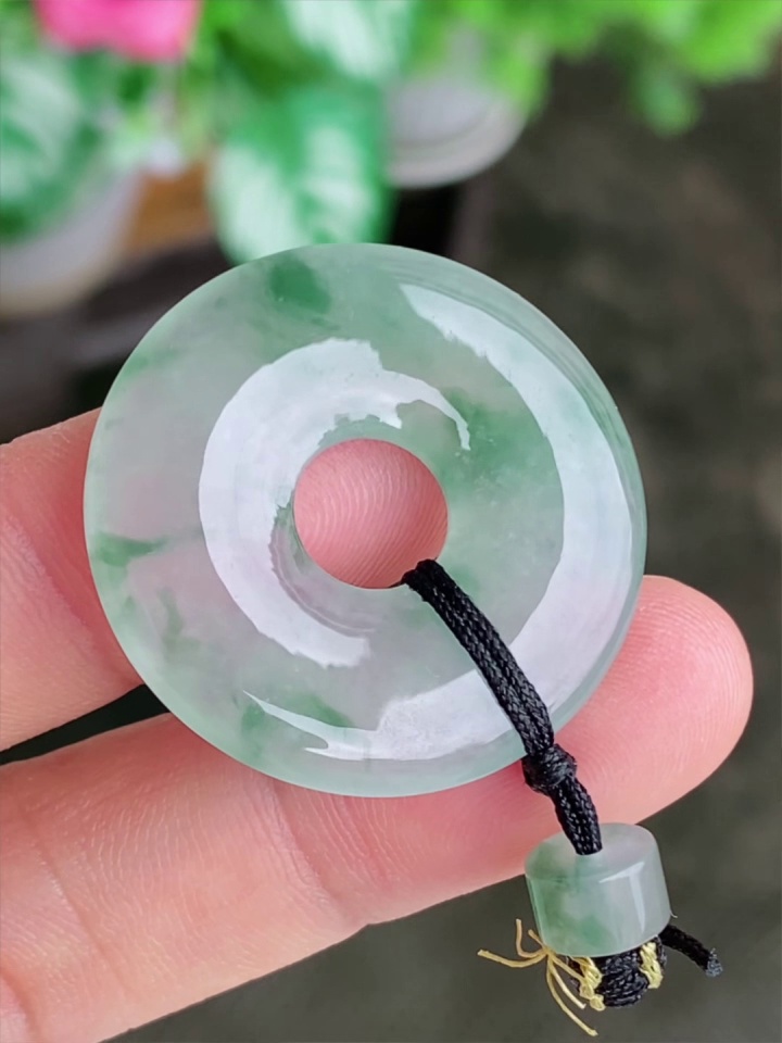 【天然緬甸翡翠】老種冰透飄花平安扣吊墜|29.3mm淡淡綠花美雅|香港翡翠網店精選推薦 10 【天然緬甸翡翠】老種冰透飄花平安扣吊墜|29.3mm淡淡綠花美雅|香港翡翠網店精選推薦 - Image 10