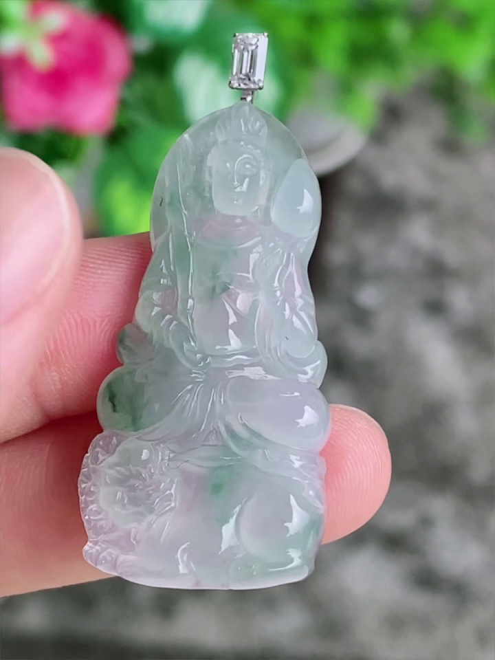 天然緬甸翡翠】18K金扣頭飄花文殊菩薩吊墜|清秀內斂種老底淨|香港翡翠網店精選推薦 象徵大智大慧 4 天然緬甸翡翠】18K金扣頭飄花文殊菩薩吊墜|清秀內斂種老底淨|香港翡翠網店精選推薦 象徵大智大慧 - Image 4
