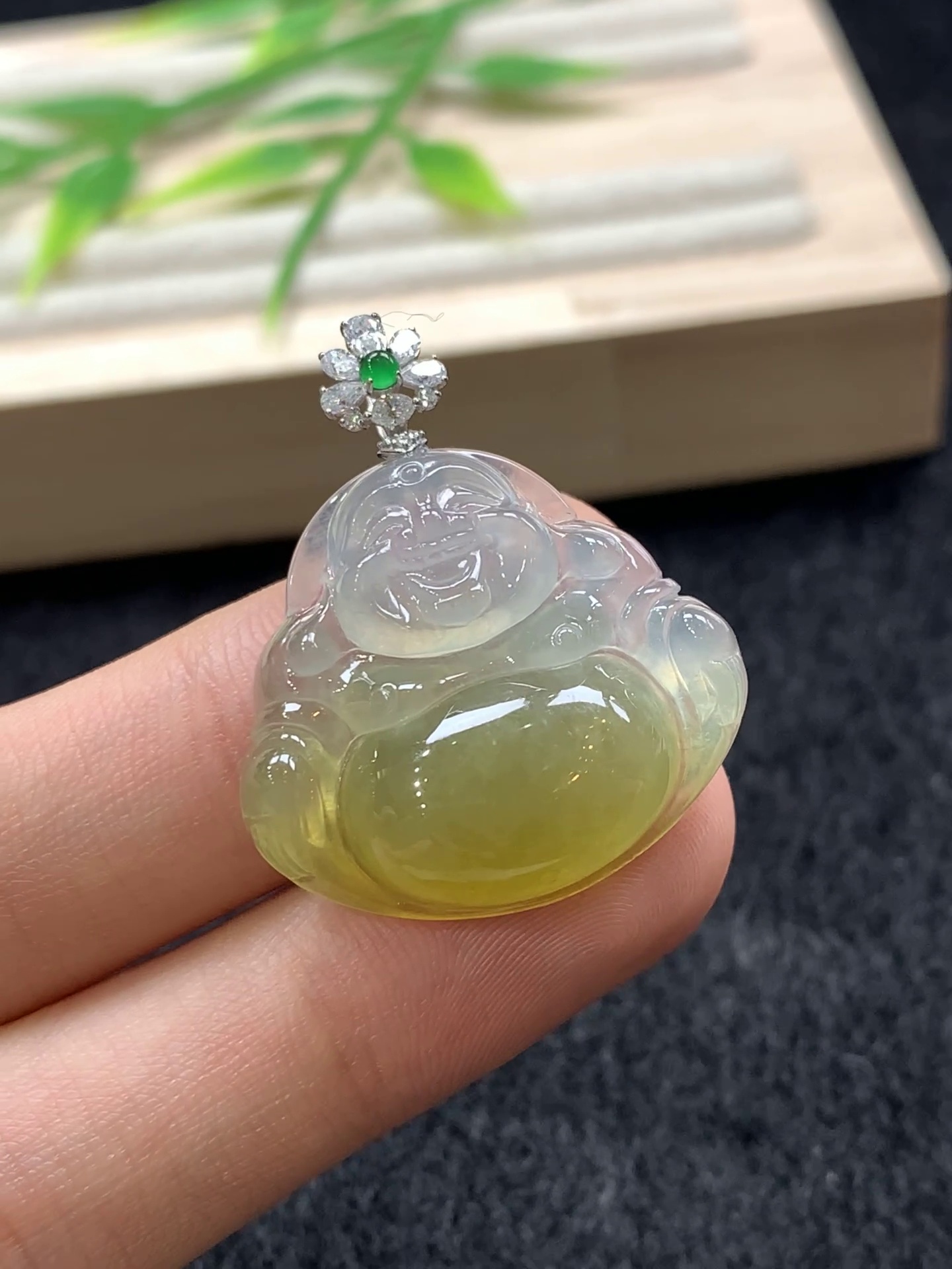 【天然緬甸翡翠】冰黃翡佛公吊墜|18K金扣頭肚里藏金飽滿圓潤 2 【天然緬甸翡翠】冰黃翡佛公吊墜|18K金扣頭肚里藏金飽滿圓潤 - Image 2
