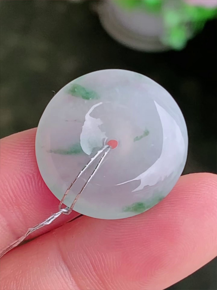 天然冰種小平安扣吊墜 | 清透飄綠花、精緻小精品 (附權威鑑定證書) 6 天然冰種小平安扣吊墜 | 清透飄綠花、精緻小精品 (附權威鑑定證書) - Image 6