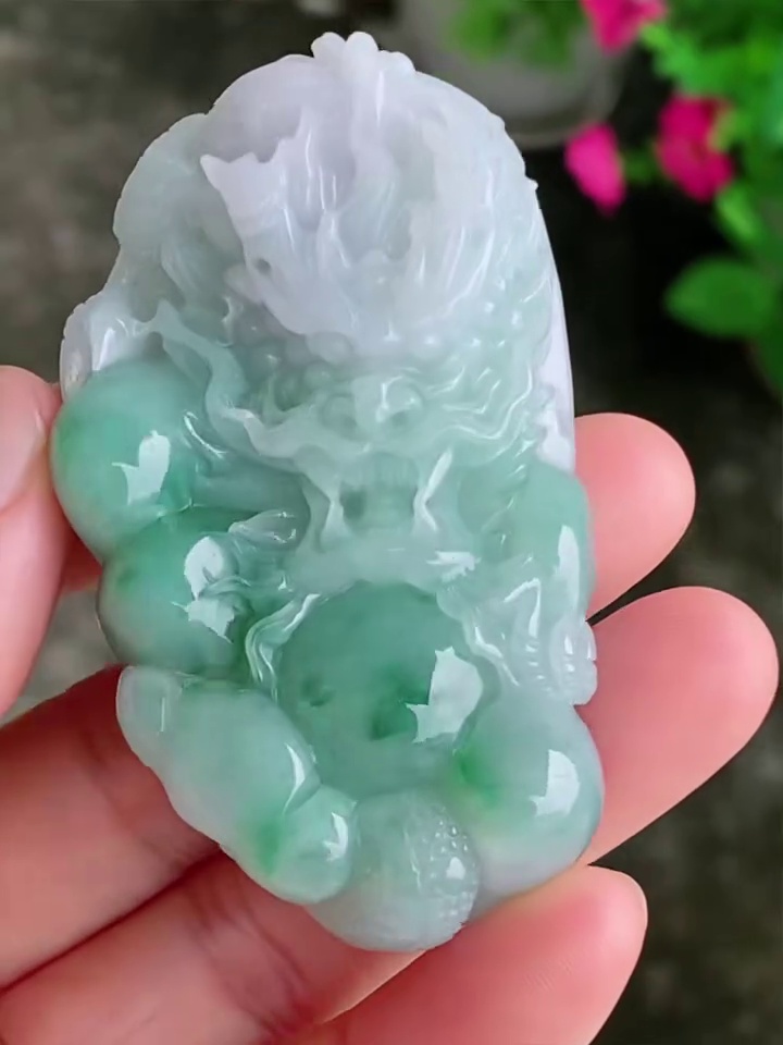 天然A貨翡翠【龍吐珠】龍牌吊墜 65.5mm|滿祿翡翠 3 天然A貨翡翠【龍吐珠】龍牌吊墜 65.5mm|滿祿翡翠 - Image 3