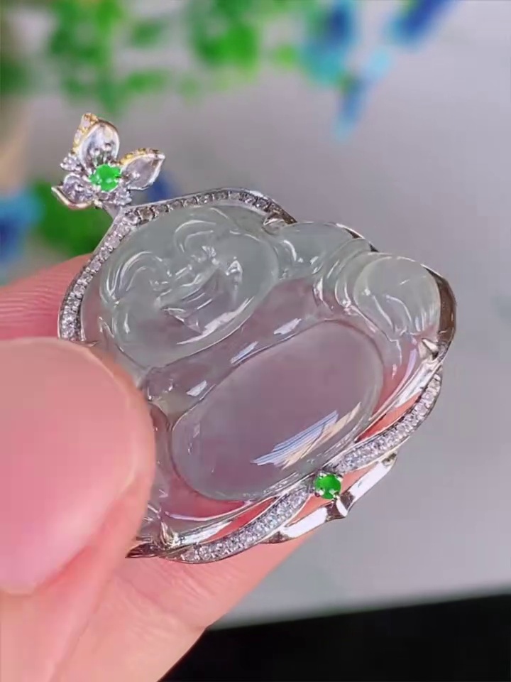 【18K金鑽石鑲嵌】天然 A 貨翡翠玉佛吊墜 32.2mm|彌勒佛 圍鑽精雕|滿祿翡翠 4 【18K金鑽石鑲嵌】天然 A 貨翡翠玉佛吊墜 32.2mm|彌勒佛 圍鑽精雕|滿祿翡翠 - Image 4