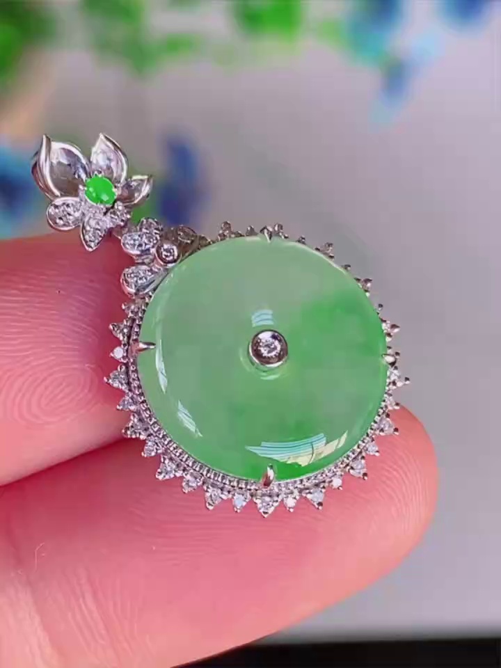 天然A貨滿綠翡翠平安扣 18K金鑽石吊墜|滿祿翡翠 1 天然A貨滿綠翡翠平安扣 18K金鑽石吊墜|滿祿翡翠