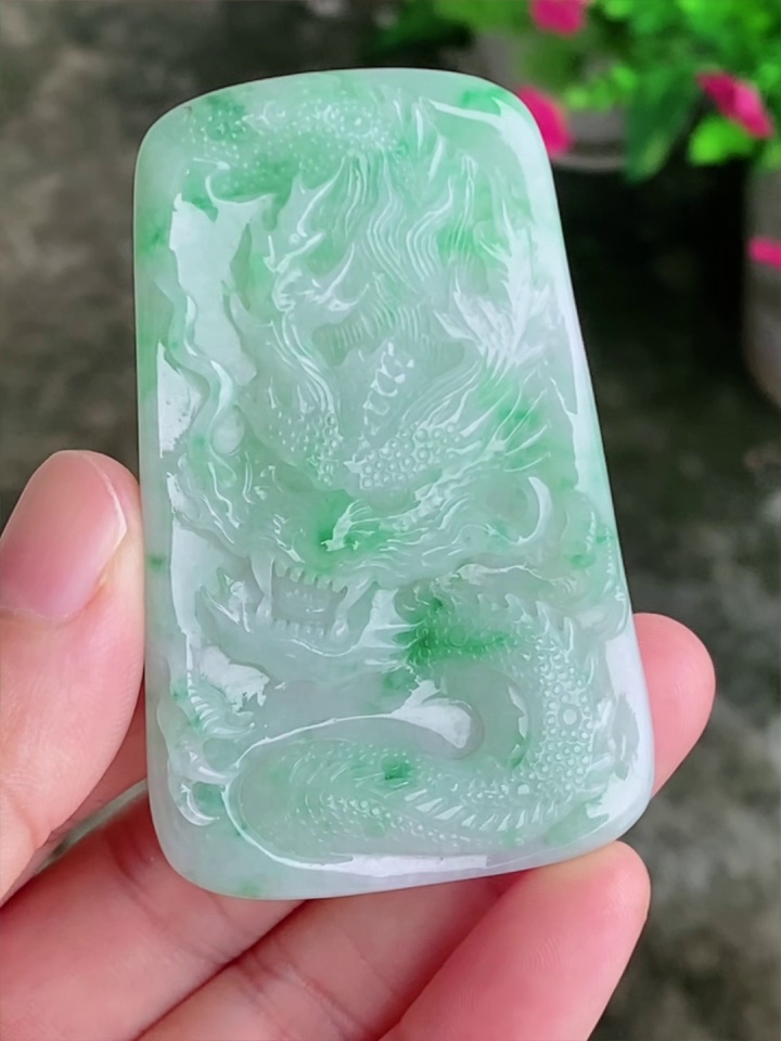 【龍牌】天然 A 貨翡翠飄花龍牌吊墜 63mm|靈氣騰飛・氣勢非凡 3 【龍牌】天然 A 貨翡翠飄花龍牌吊墜 63mm|靈氣騰飛・氣勢非凡 - Image 3