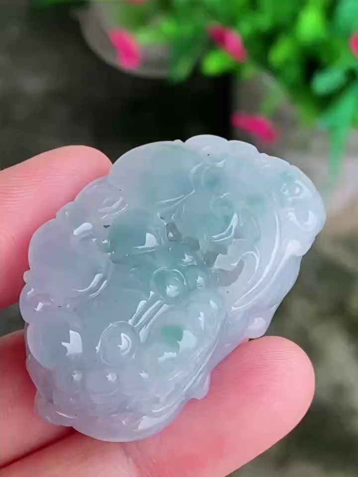 【貔貅】天然 A 貨翡翠立體飄花貔貅吊墜 41mm|招財進寶・瑞獸納福・雕工精美 1 【貔貅】天然 A 貨翡翠立體飄花貔貅吊墜 41mm|招財進寶・瑞獸納福・雕工精美