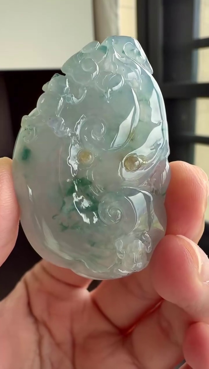 【翡翠如意】飄藍花帶黃翡大膠塊如意吊墜 46mm|事事如意・冰膠厚裝・大器珍藏 2 【翡翠如意】飄藍花帶黃翡大膠塊如意吊墜 46mm|事事如意・冰膠厚裝・大器珍藏 - Image 2