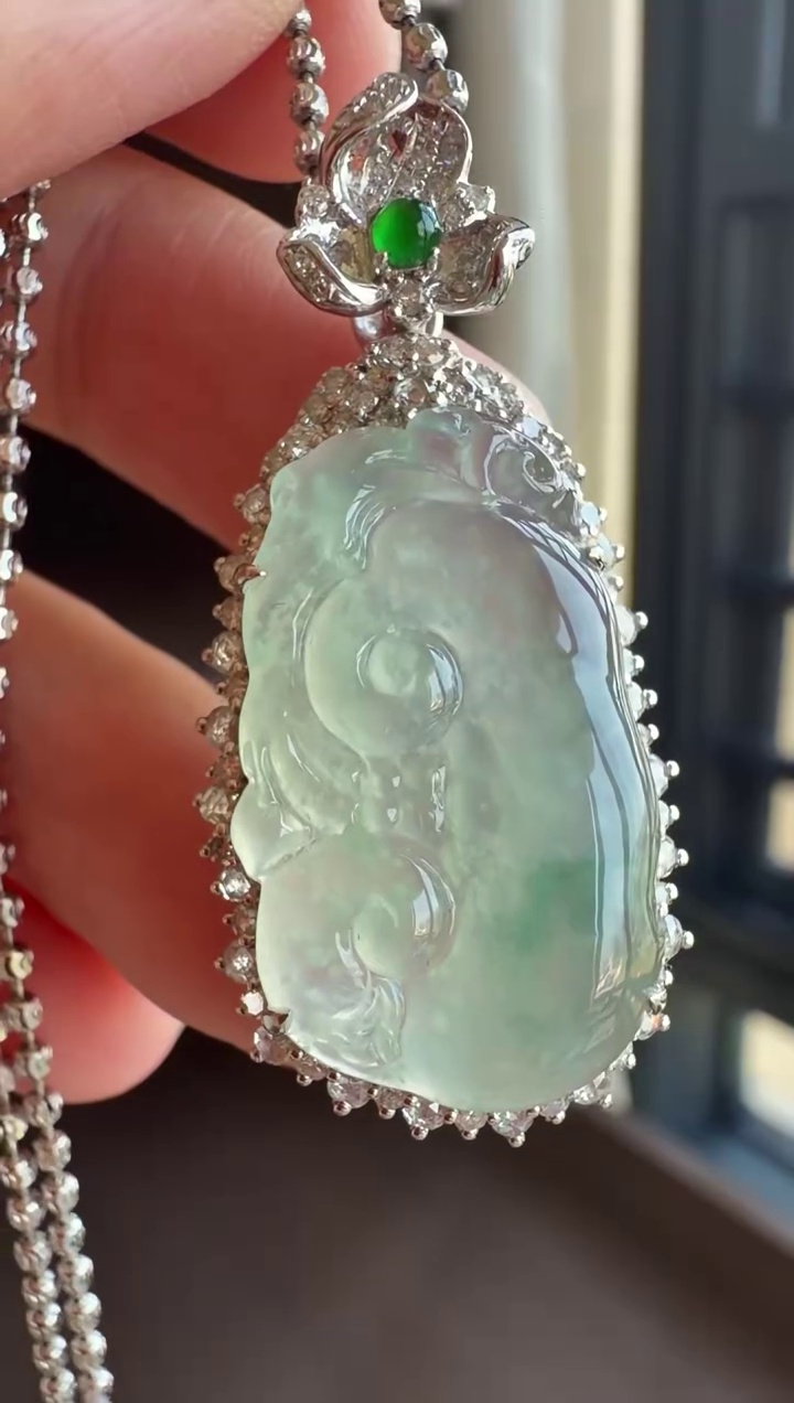 18K 金鑽石豪華鑲嵌特色雪花棉翡翠如意吊墜 37mm|雪花意境・靈動唯美・事事如意 5 18K 金鑽石豪華鑲嵌特色雪花棉翡翠如意吊墜 37mm|雪花意境・靈動唯美・事事如意 - Image 5