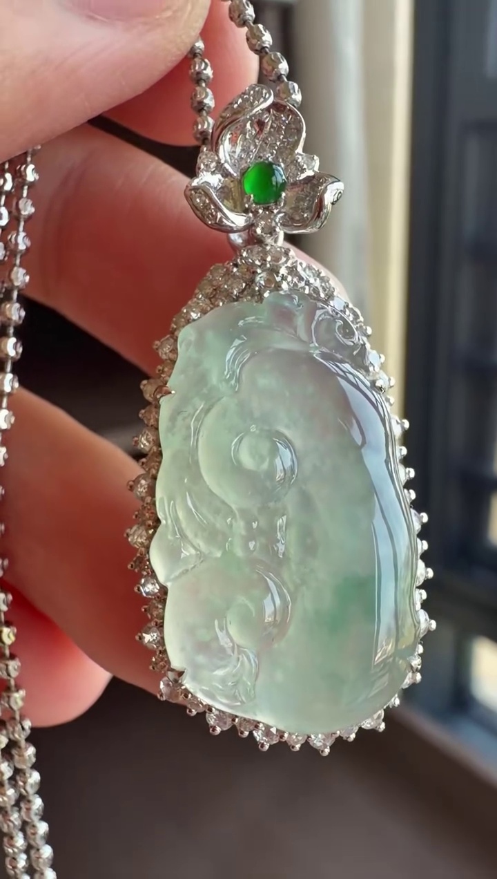 18K 金鑽石豪華鑲嵌特色雪花棉翡翠如意吊墜 37mm|雪花意境・靈動唯美・事事如意 6 18K 金鑽石豪華鑲嵌特色雪花棉翡翠如意吊墜 37mm|雪花意境・靈動唯美・事事如意 - Image 6
