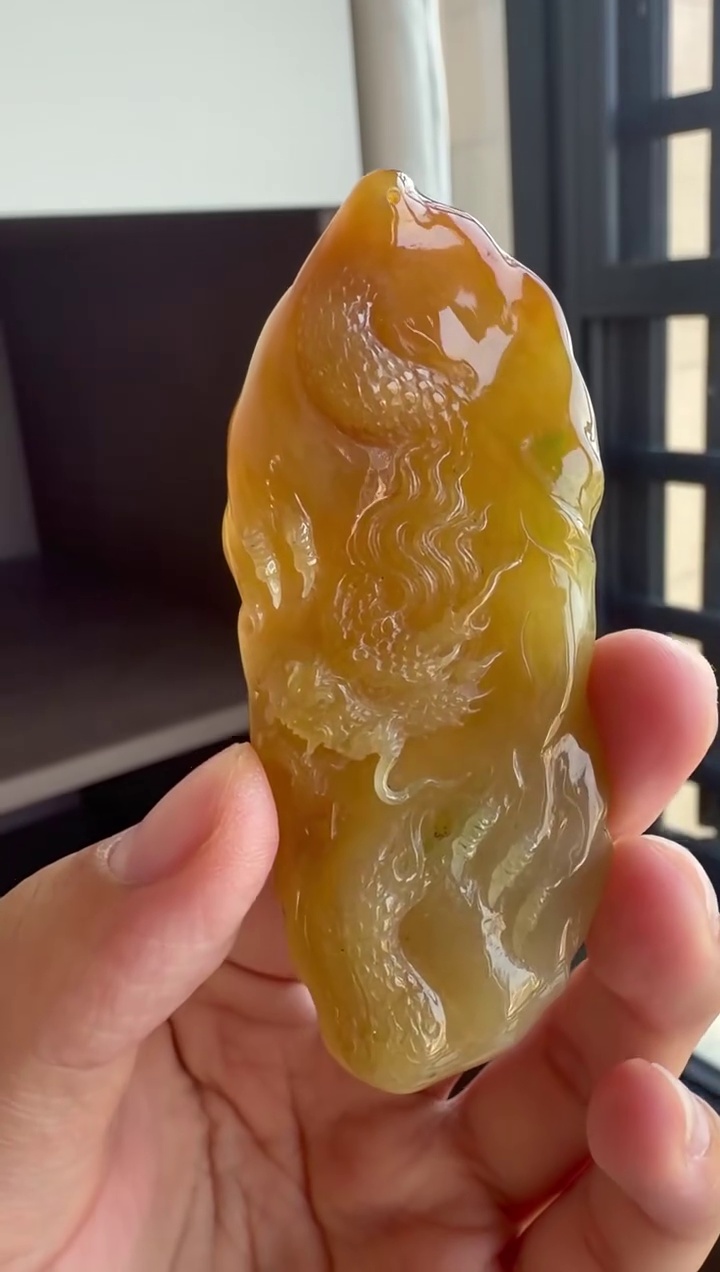 滿冰黃翡大氣龍牌吊墜 72mm|龍騰四海・有種有色・厚裝精工 2 滿冰黃翡大氣龍牌吊墜 72mm|龍騰四海・有種有色・厚裝精工 - Image 2