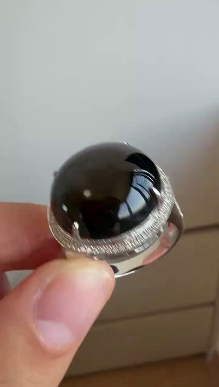 18K 金鑽石豪華鑲嵌特大墨翠蛋面戒指 17mm・圈口 20|墨翠至尊・打燈全綠・霸氣珍藏 7 18K 金鑽石豪華鑲嵌特大墨翠蛋面戒指 17mm・圈口 20|墨翠至尊・打燈全綠・霸氣珍藏 - Image 7