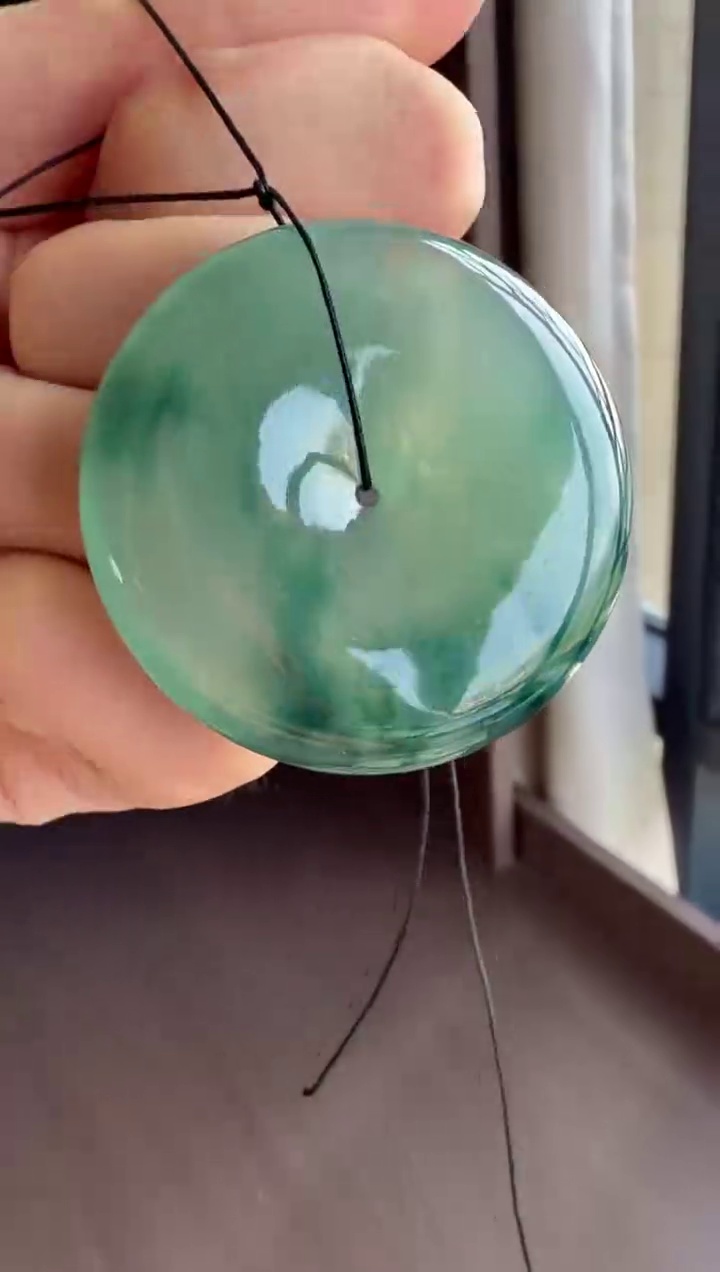 【平安扣】冰膠種飄藍花大尺寸翡翠平安扣吊墜 38mm|冰膠起光・飄花意境・平安圓滿 7 【平安扣】冰膠種飄藍花大尺寸翡翠平安扣吊墜 38mm|冰膠起光・飄花意境・平安圓滿 - Image 7