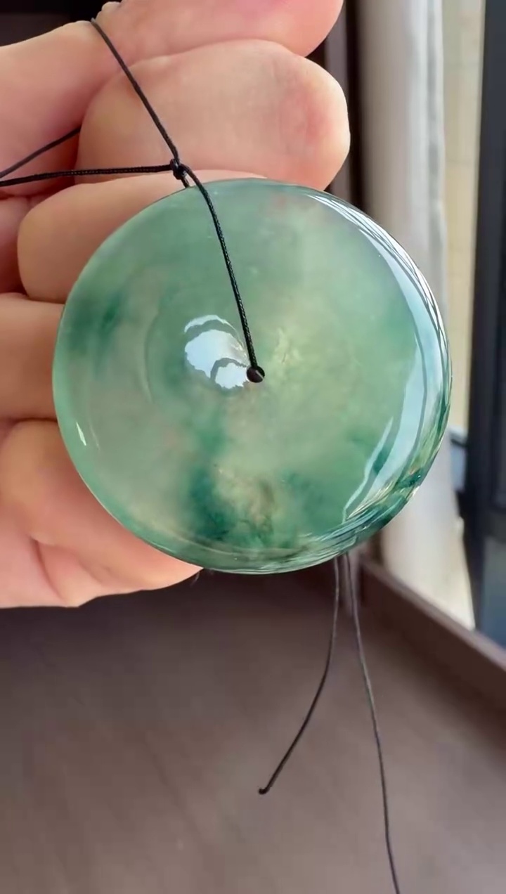 【平安扣】冰膠種飄藍花大尺寸翡翠平安扣吊墜 38mm|冰膠起光・飄花意境・平安圓滿 8 【平安扣】冰膠種飄藍花大尺寸翡翠平安扣吊墜 38mm|冰膠起光・飄花意境・平安圓滿 - Image 8