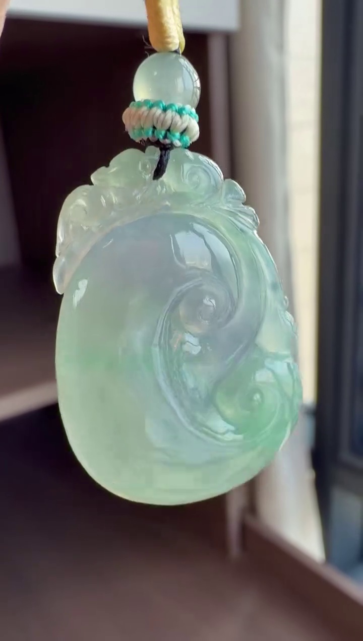 【如意】冰膠種春彩料子飽滿翡翠如意吊墜 36mm|春帶彩意・冰膠起光・事事如意 3 【如意】冰膠種春彩料子飽滿翡翠如意吊墜 36mm|春帶彩意・冰膠起光・事事如意 - Image 3