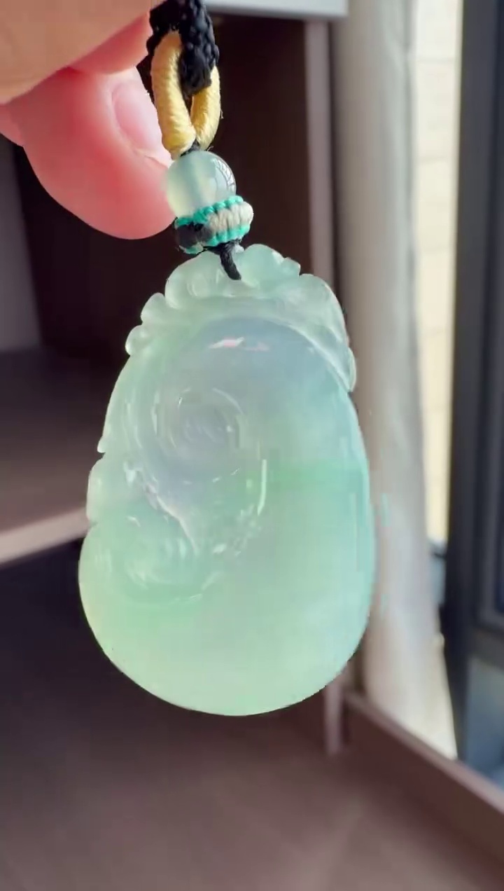 【如意】冰膠種春彩料子飽滿翡翠如意吊墜 36mm|春帶彩意・冰膠起光・事事如意 6 【如意】冰膠種春彩料子飽滿翡翠如意吊墜 36mm|春帶彩意・冰膠起光・事事如意 - Image 6